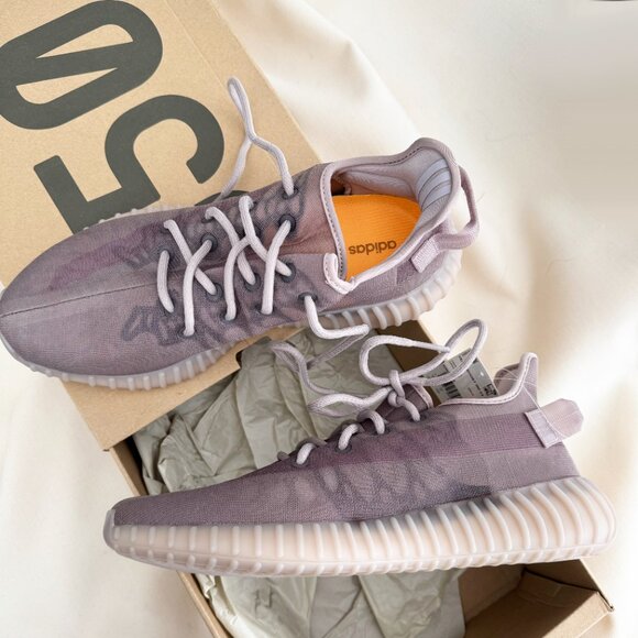 Adidas x Yeezy Boost 350 V2 in "Mono Mist", size 10.5 US - Picture 3 of 9
